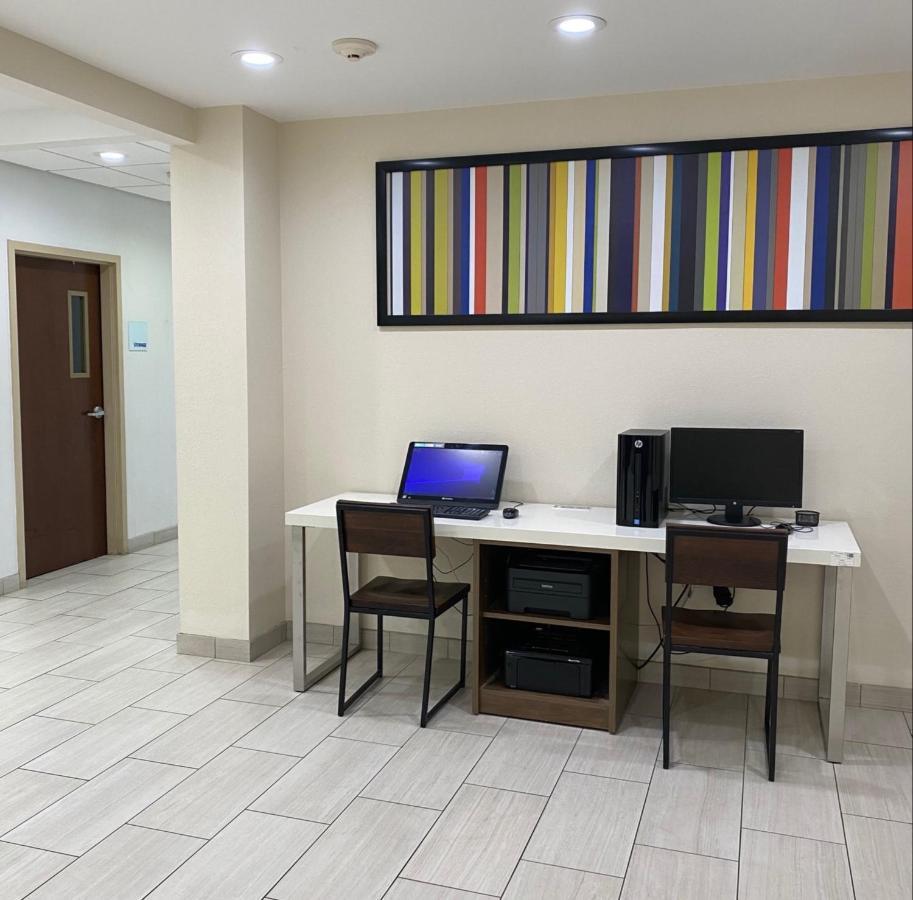 Holiday Inn Express Hotel & Suites Hope Mills-Fayetteville Airport By Ihg Exterior foto