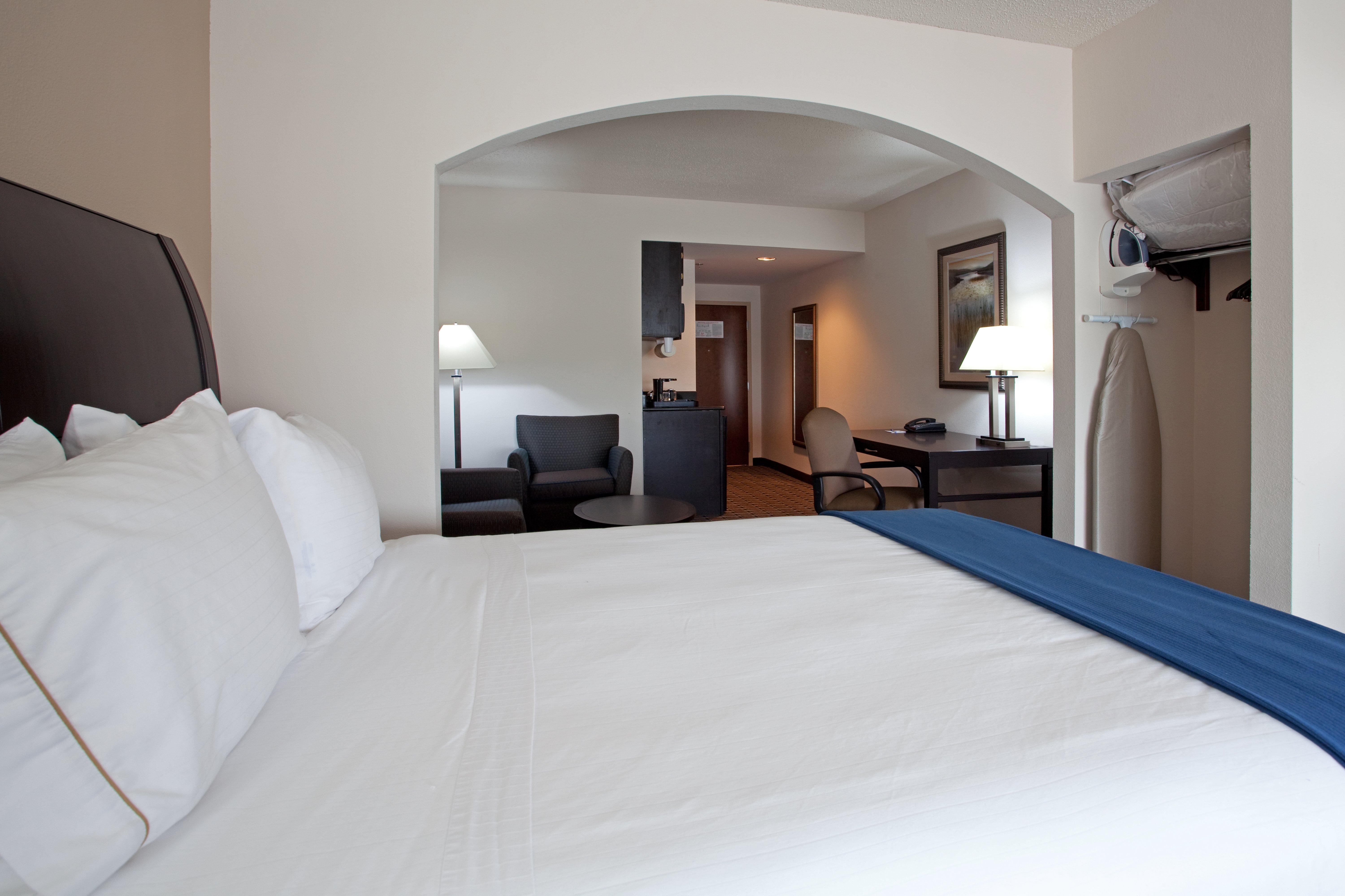 Holiday Inn Express Hotel & Suites Hope Mills-Fayetteville Airport By Ihg Exterior foto