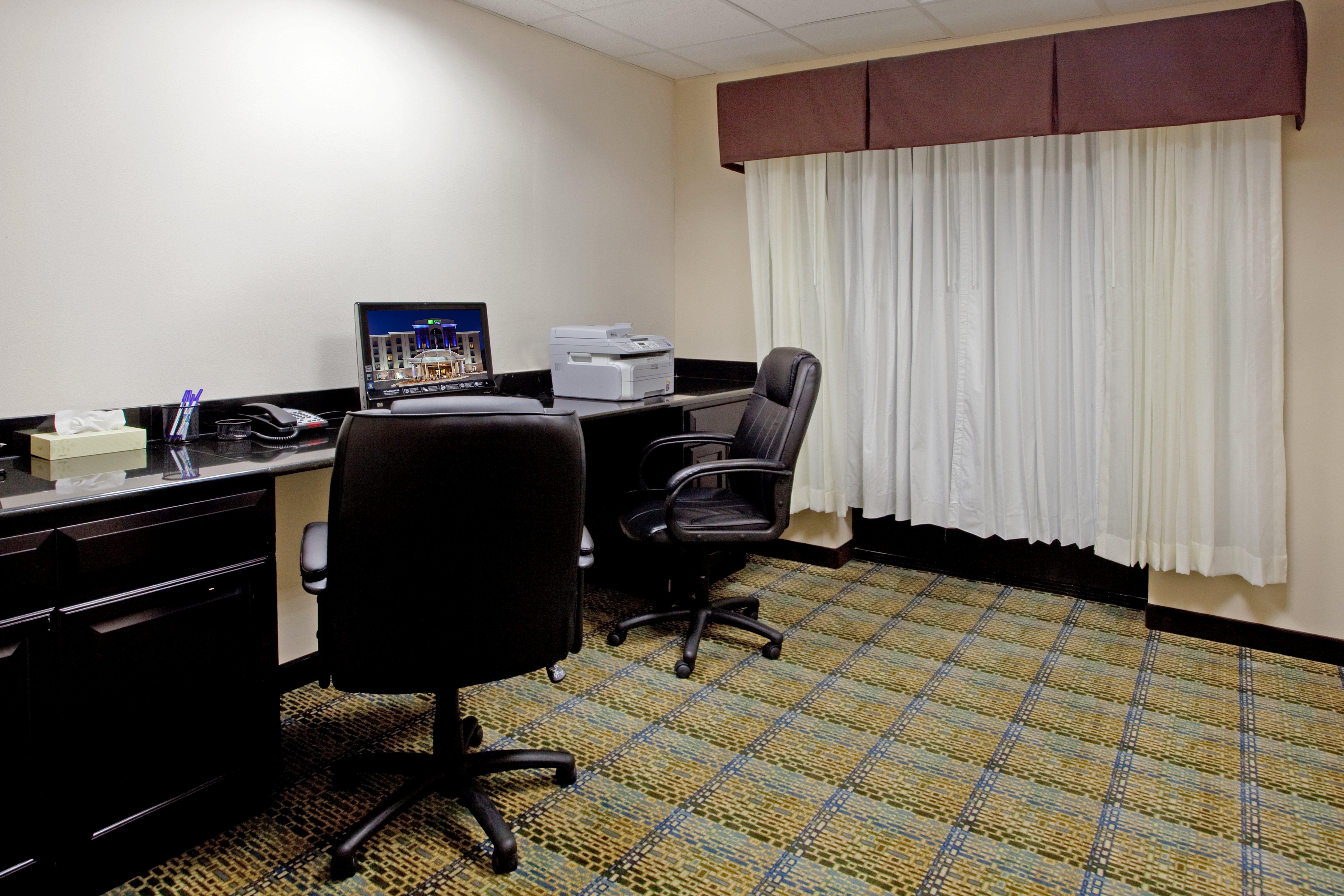 Holiday Inn Express Hotel & Suites Hope Mills-Fayetteville Airport By Ihg Exterior foto