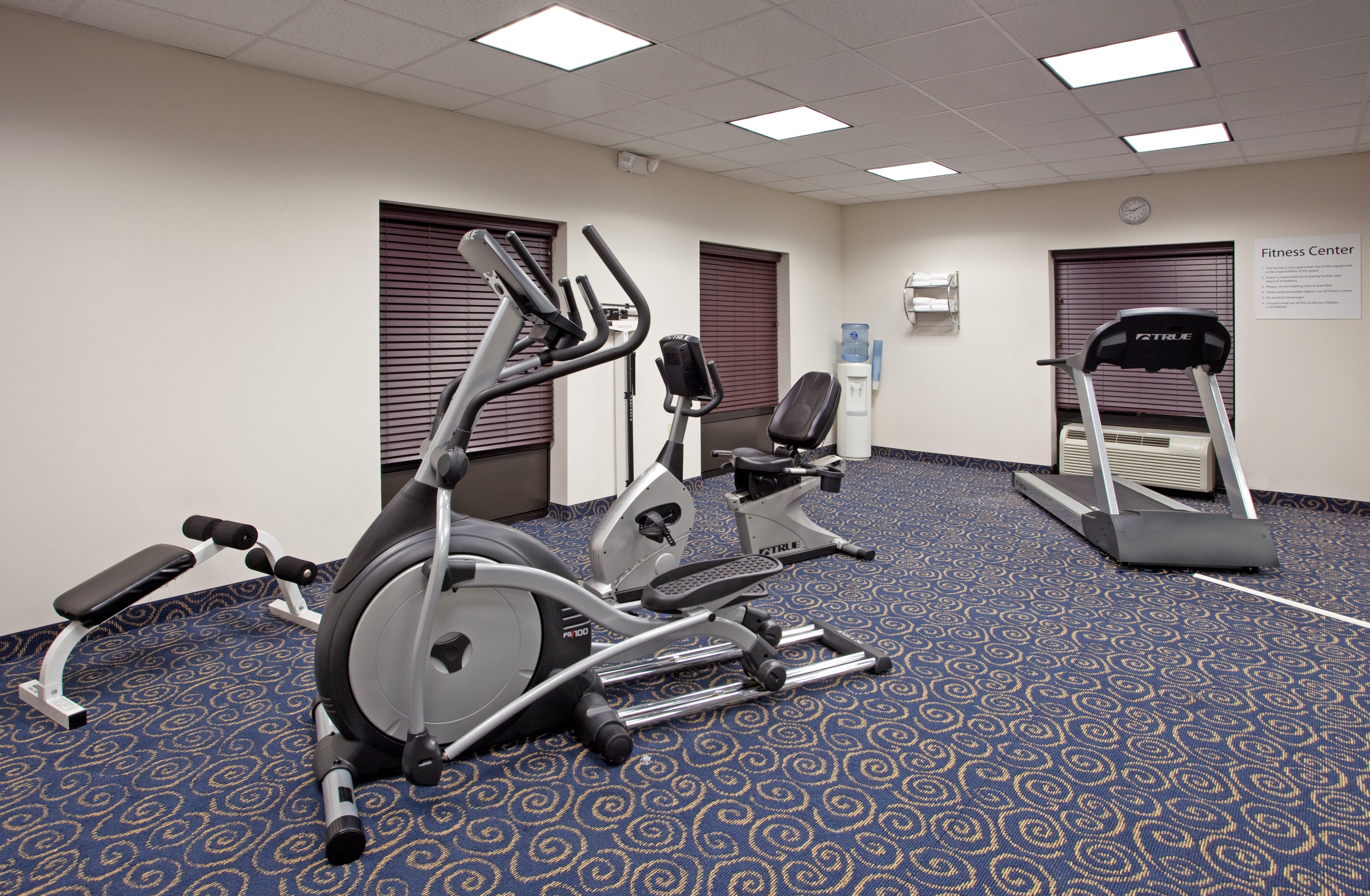 Holiday Inn Express Hotel & Suites Hope Mills-Fayetteville Airport By Ihg Exterior foto