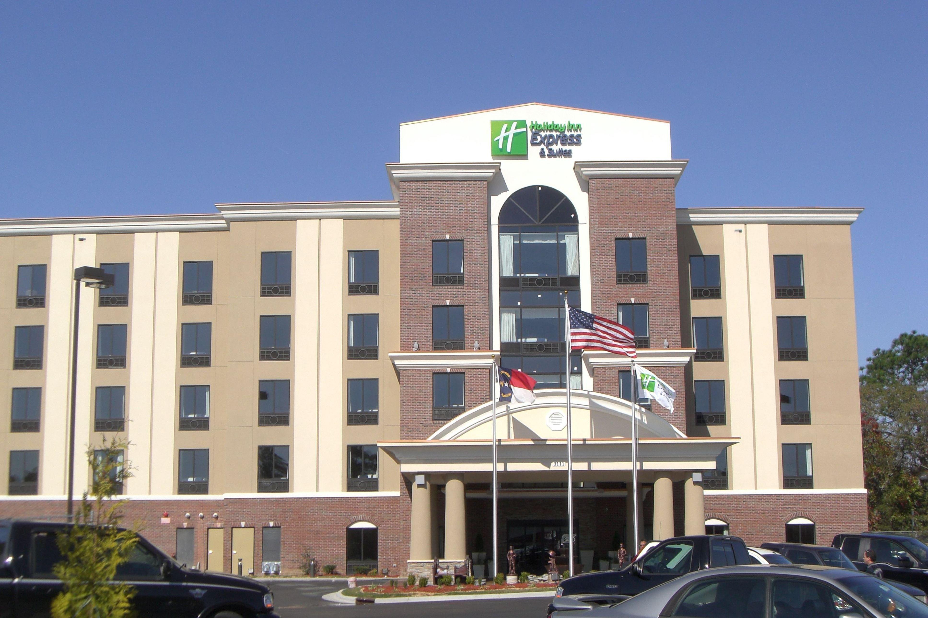 Holiday Inn Express Hotel & Suites Hope Mills-Fayetteville Airport By Ihg Exterior foto