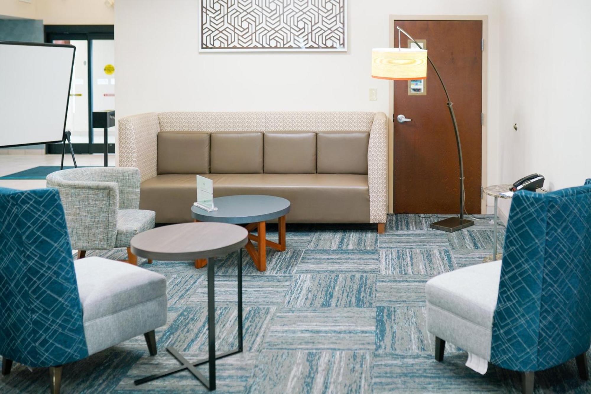 Holiday Inn Express Hotel & Suites Hope Mills-Fayetteville Airport By Ihg Exterior foto
