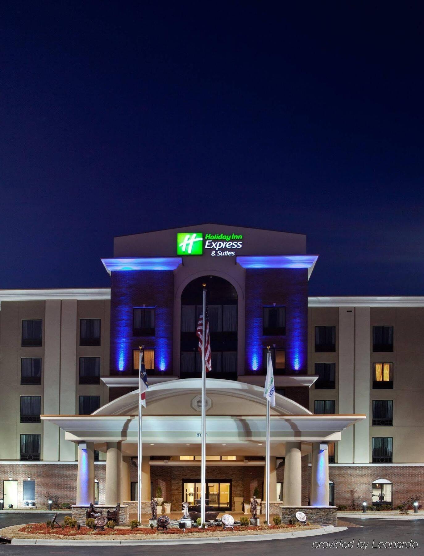 Holiday Inn Express Hotel & Suites Hope Mills-Fayetteville Airport By Ihg Exterior foto